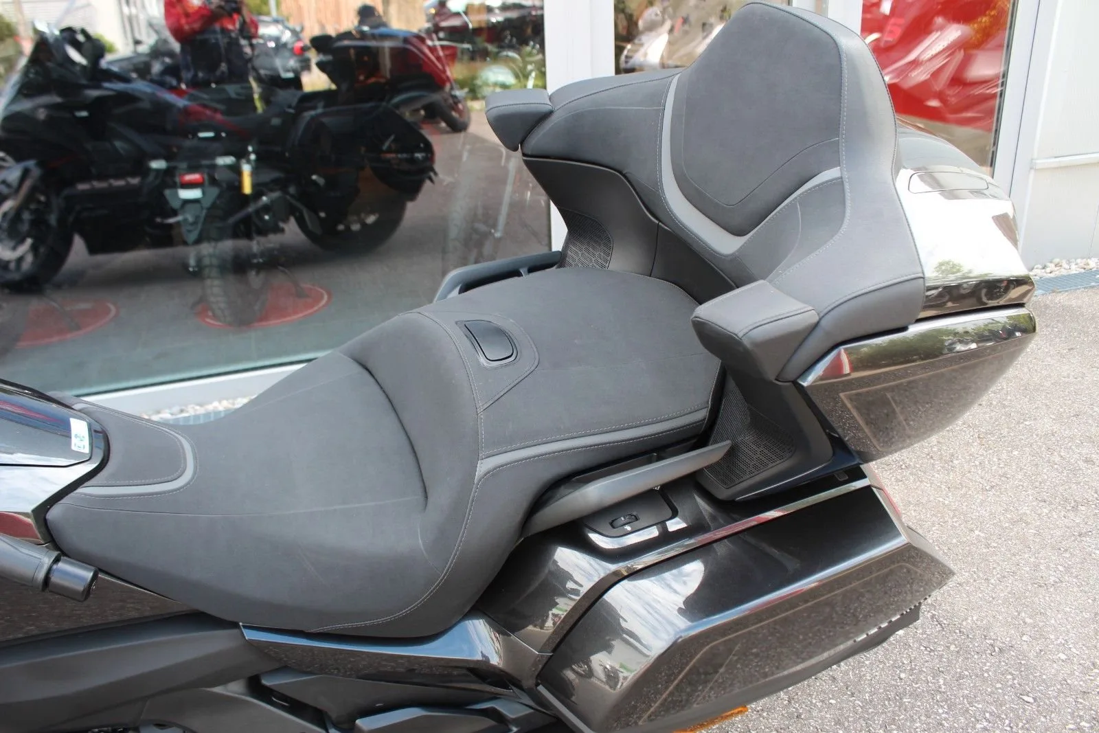 Honda GL 1800 Goldwing Tour DCT