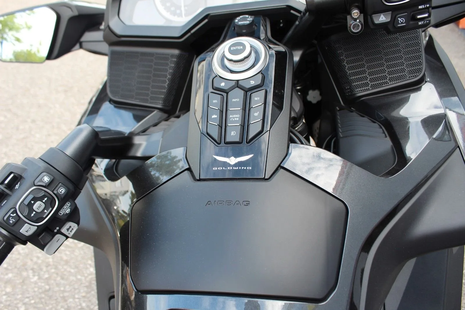 Honda GL 1800 Goldwing Tour DCT