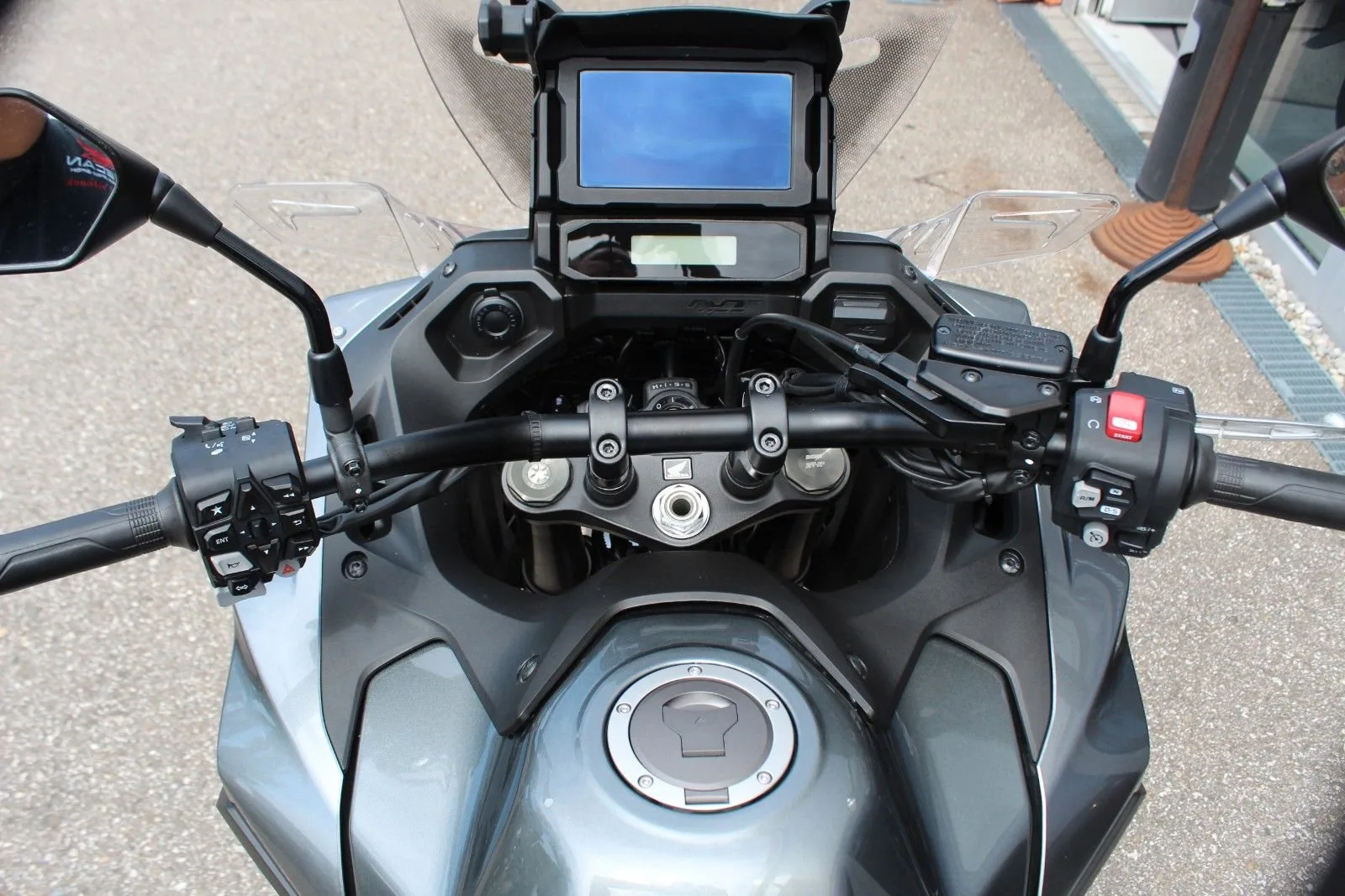 Honda NT1100 DCT
