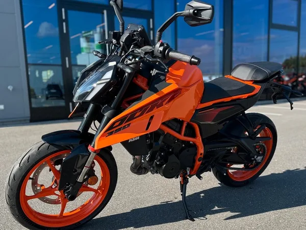 KTM 390 Duke