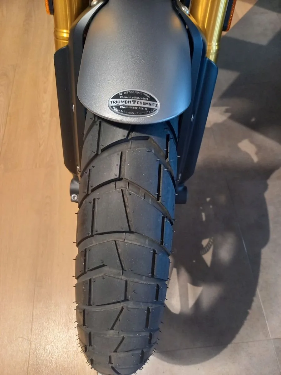 Triumph Scrambler 400 X
