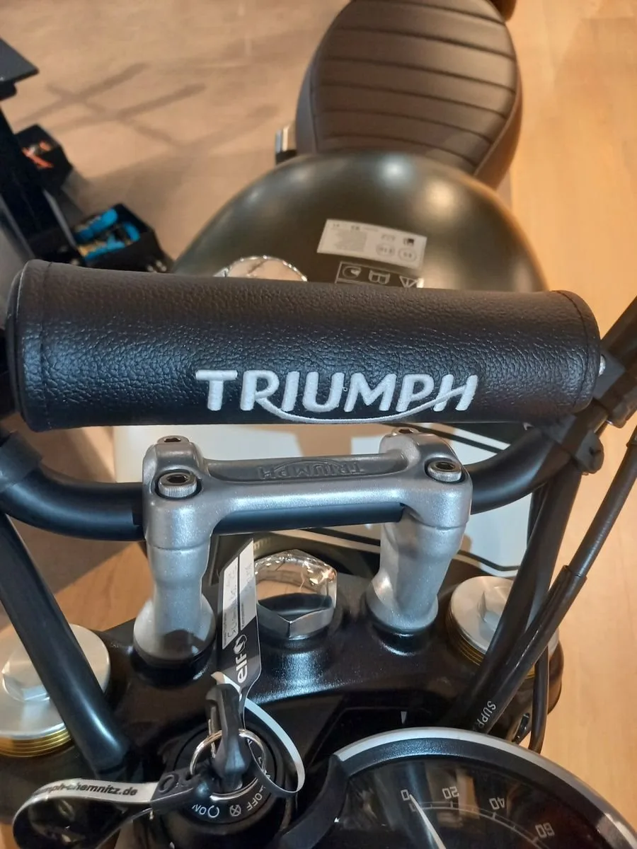 Triumph Scrambler 400 X