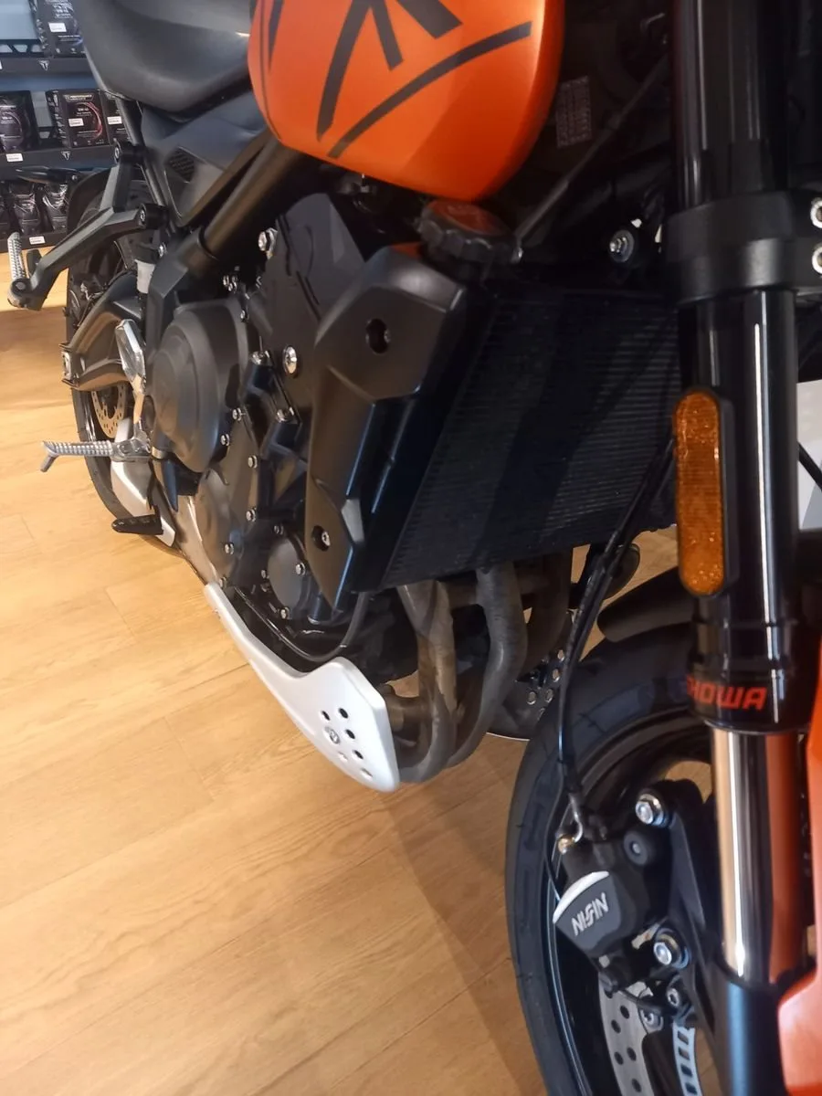 Triumph Trident 660