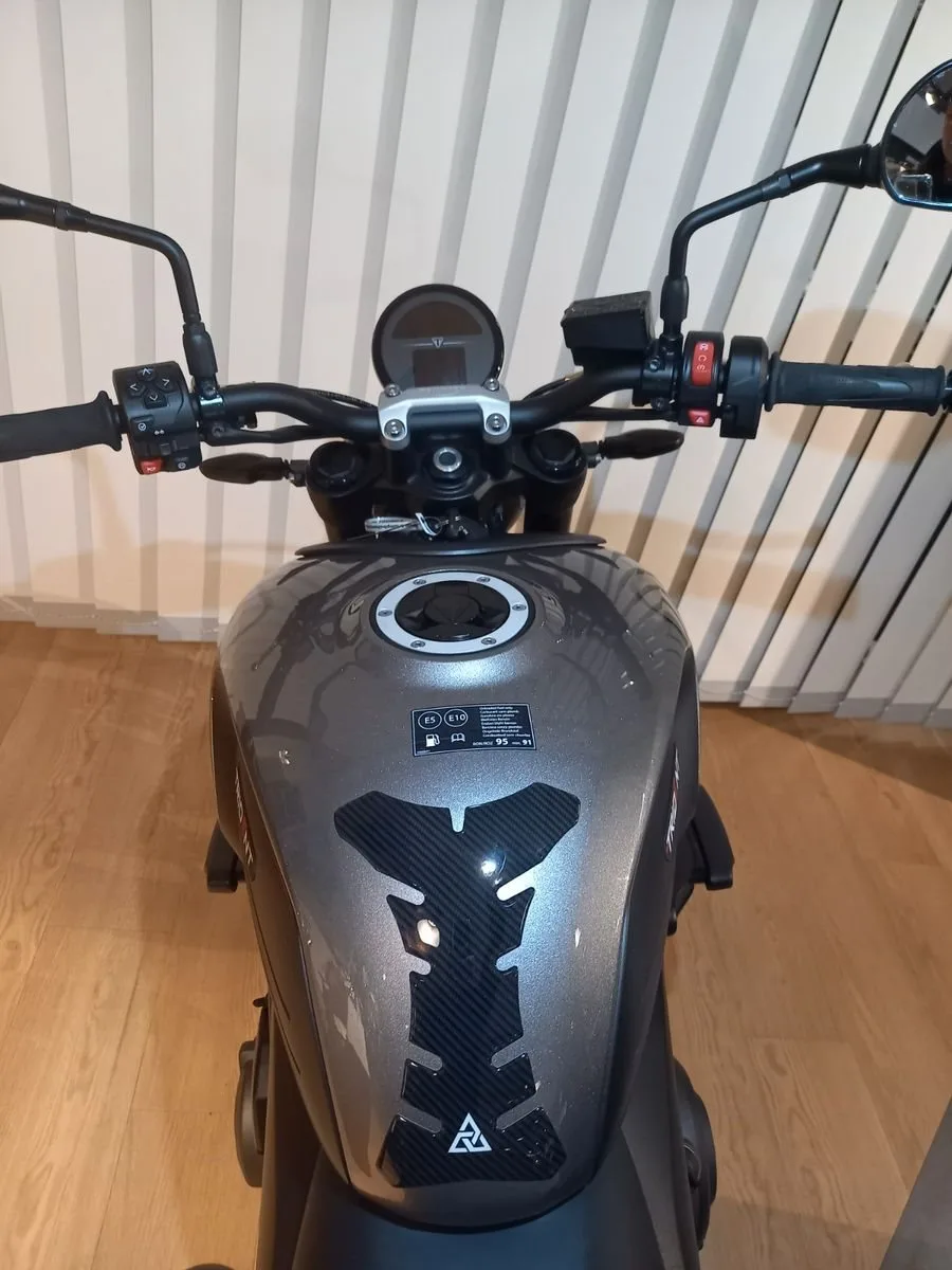Triumph Trident 660