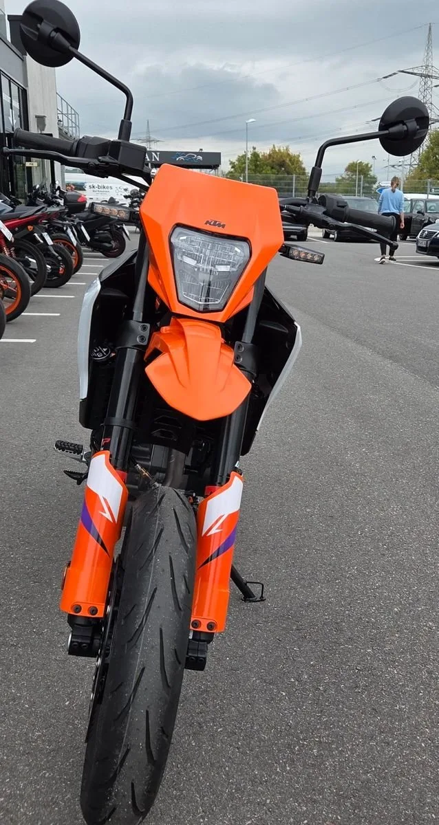KTM 390 SMC R