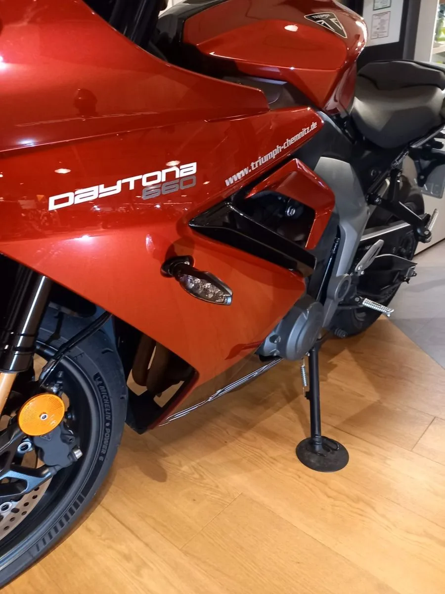Triumph Daytona 660