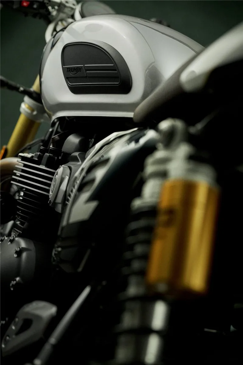 Triumph Speed Twin 1200 Cafe Racer Edition