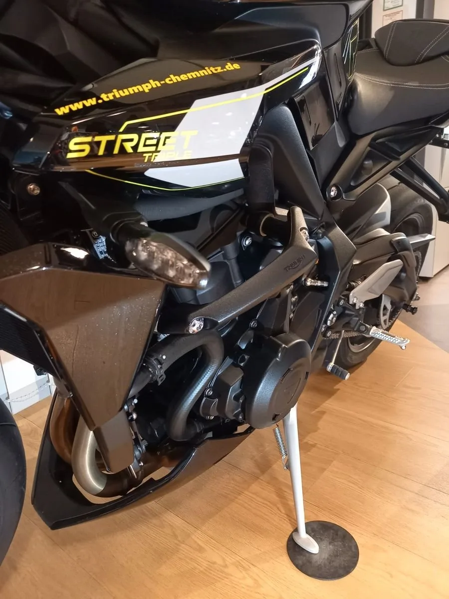 Triumph Street Triple RS