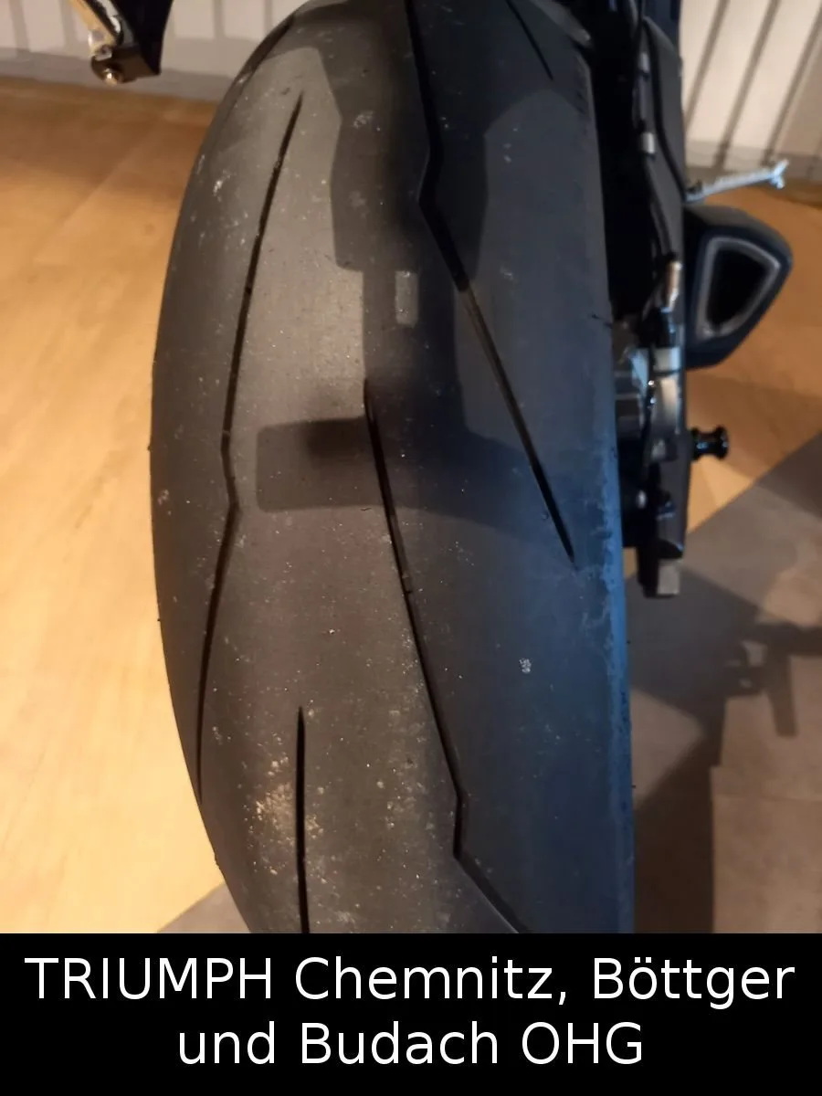 Triumph Street Triple RS