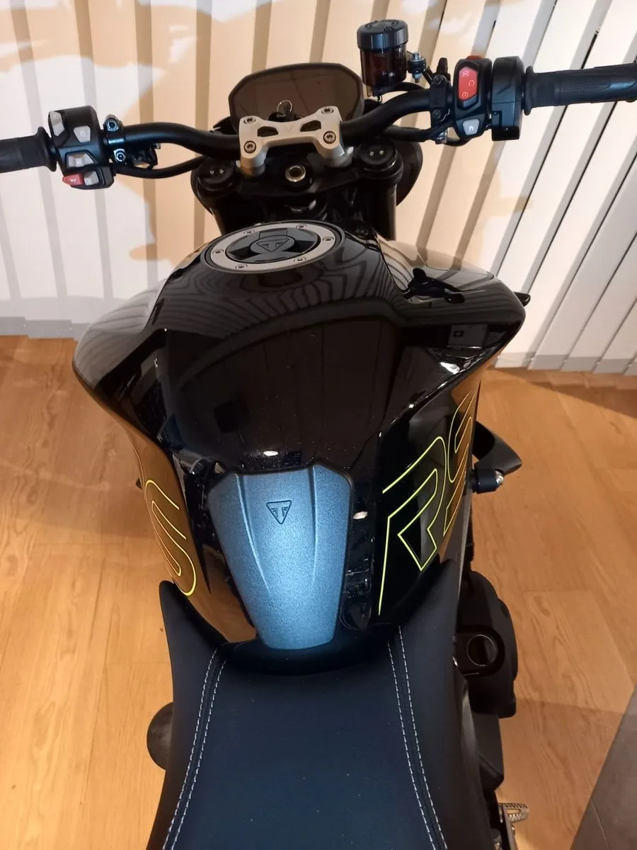 Triumph Street Triple RS