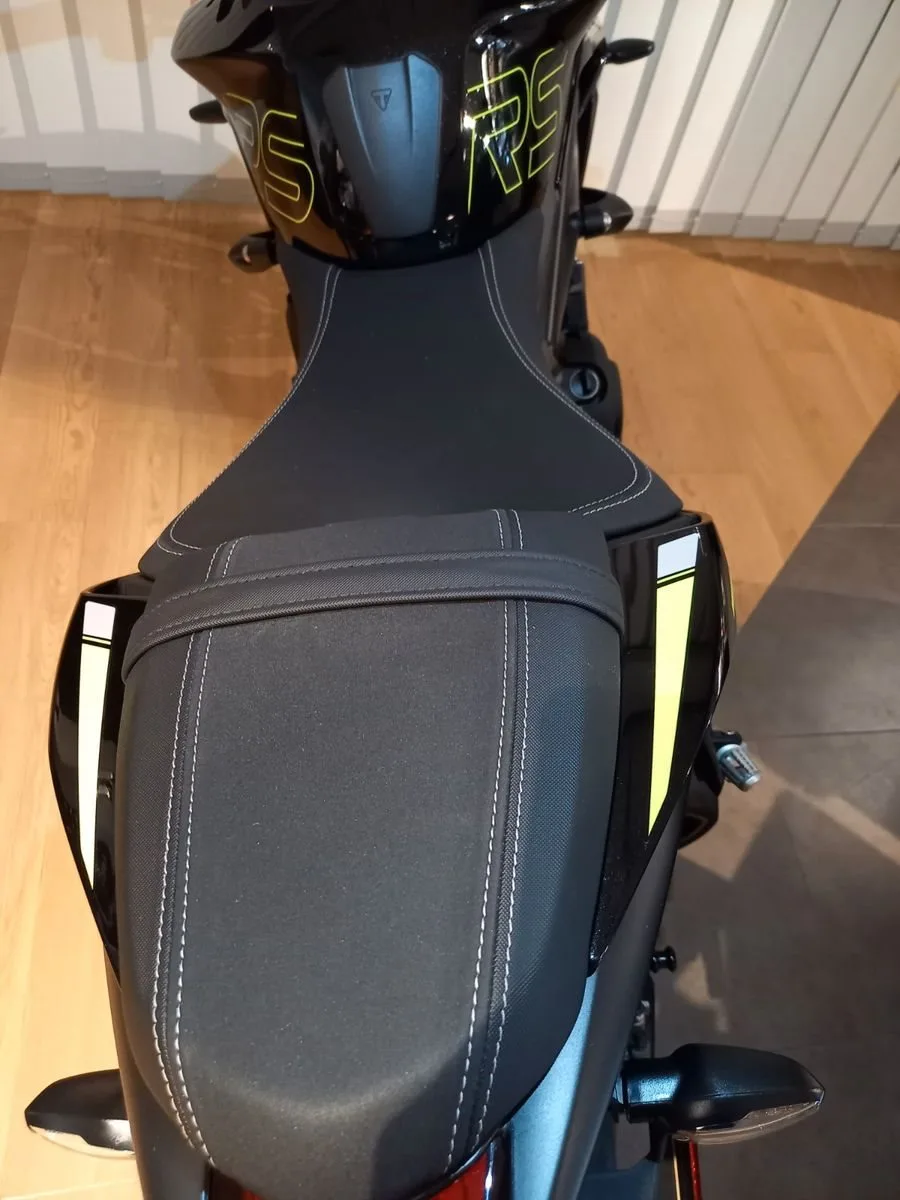 Triumph Street Triple RS