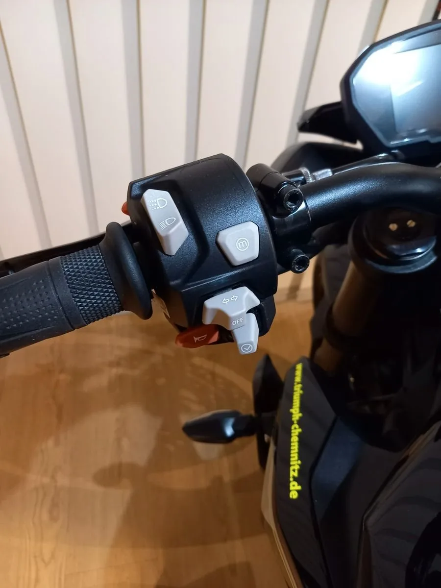 Triumph Street Triple RS