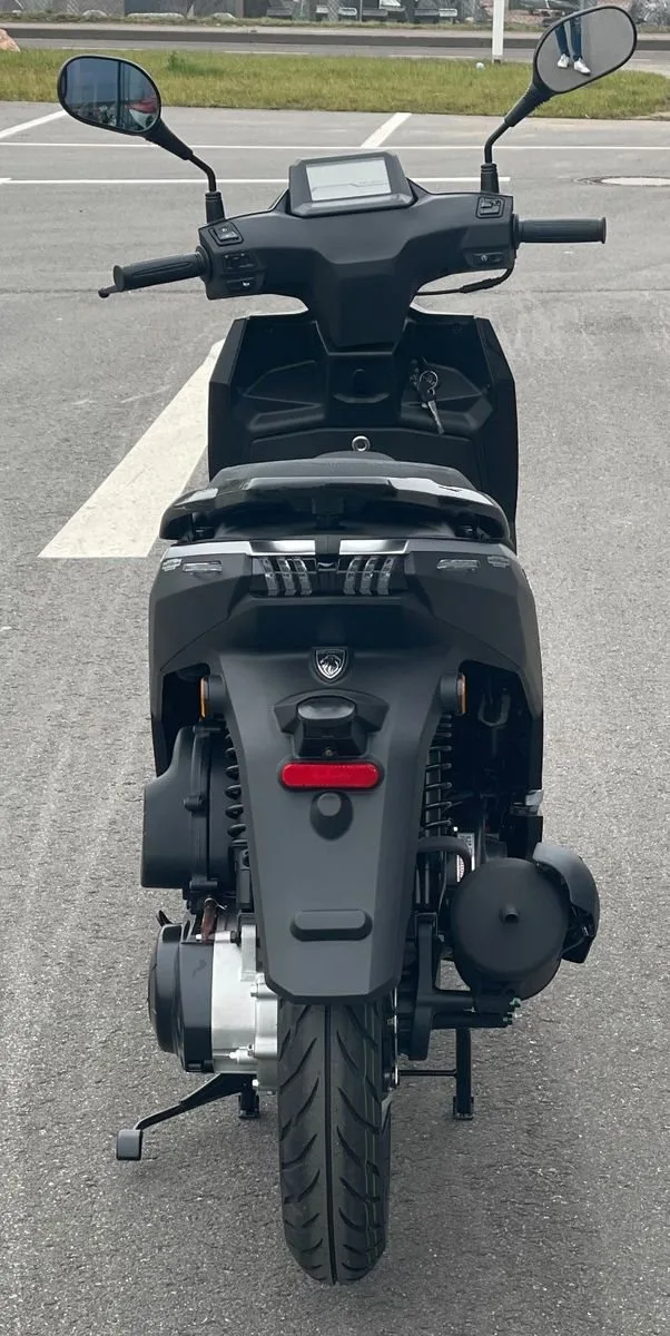 Peugeot Tweet 125