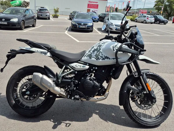 Royal Enfield Himalayan 450