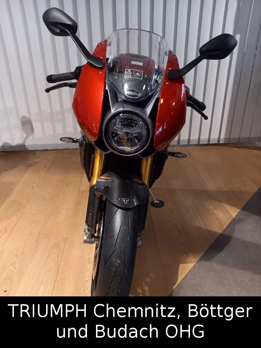 Triumph Speed Triple 1200 RR