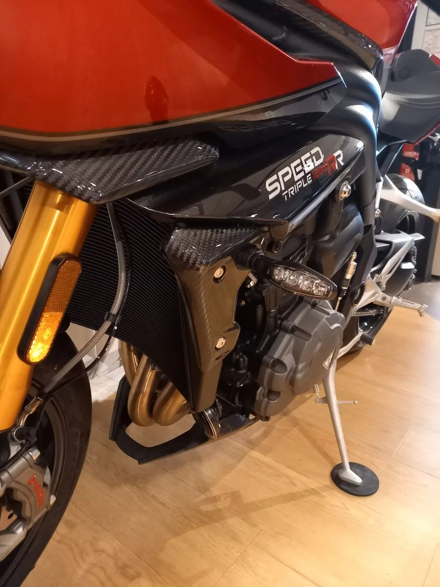 Triumph Speed Triple 1200 RR
