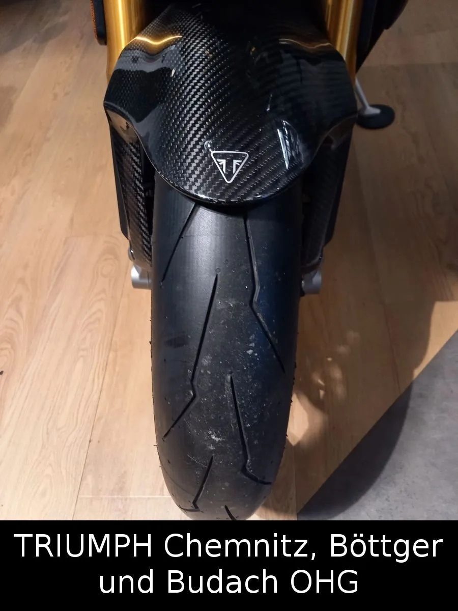 Triumph Speed Triple 1200 RR