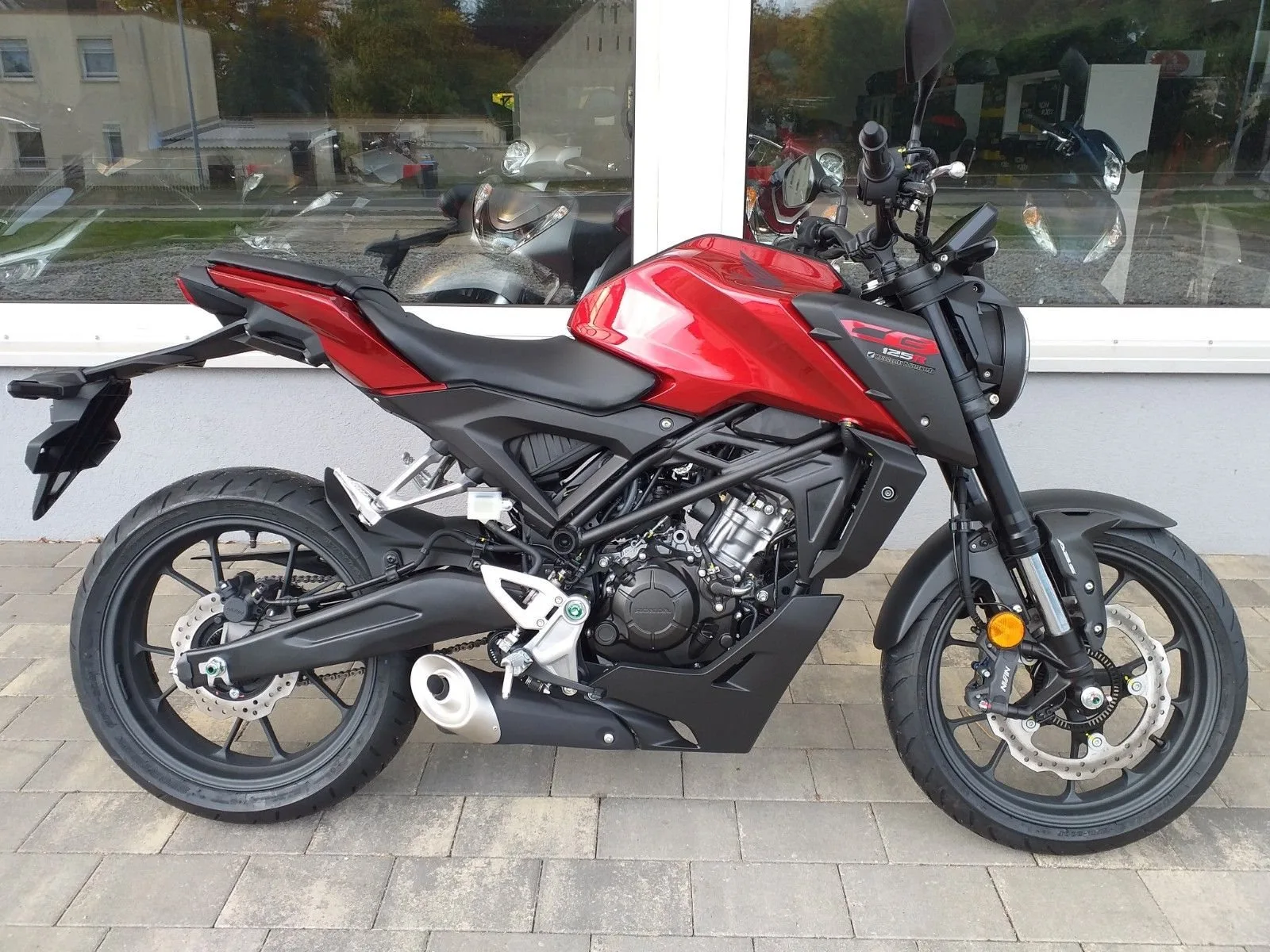 Honda CB125R
