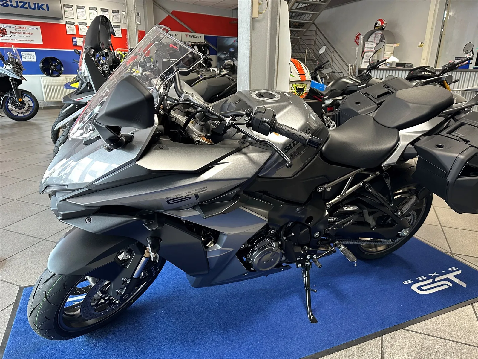 Suzuki GSX-S1000GT Travel Edition Kit + Power Edition (Akrapoviç Endtopf)
