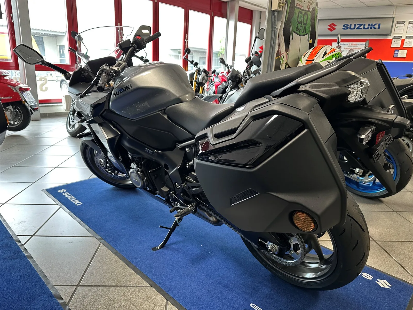 Suzuki GSX-S1000GT Travel Edition Kit + Power Edition (Akrapoviç Endtopf)