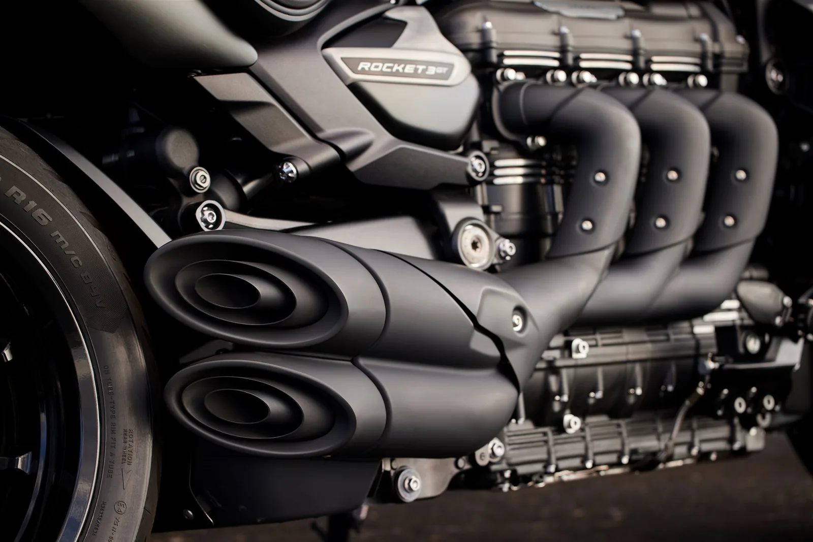 Triumph Rocket 3 Storm GT