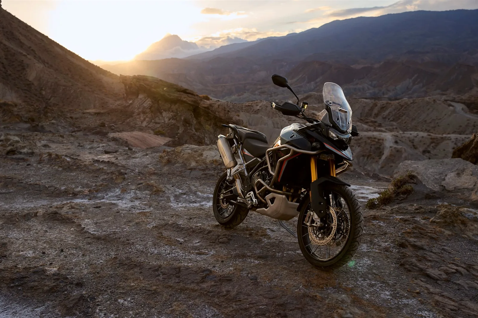 Triumph Tiger 900 Desert Edition NEU MJ 2026!