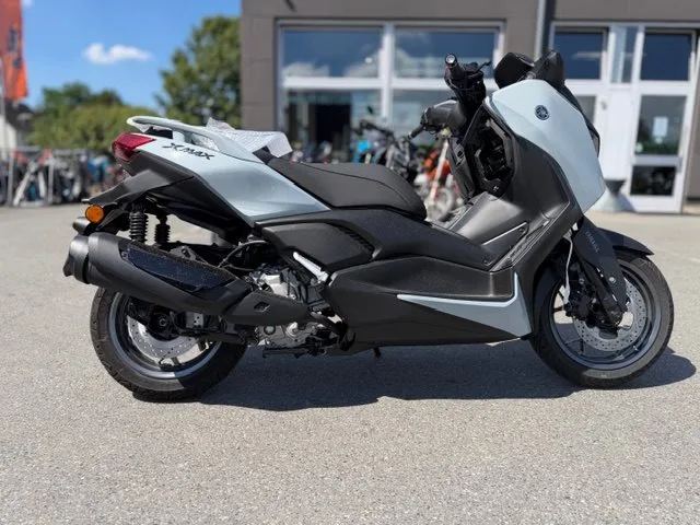 Yamaha XMAX 300 Tech MAX+