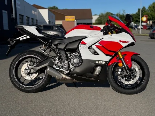 Yamaha R7 World GP 60th Anniversary