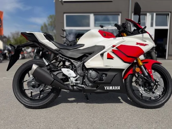 Yamaha R3 World GP 60th Anniversary