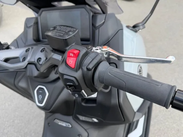 Yamaha TMAX 560 Tech Max 2026