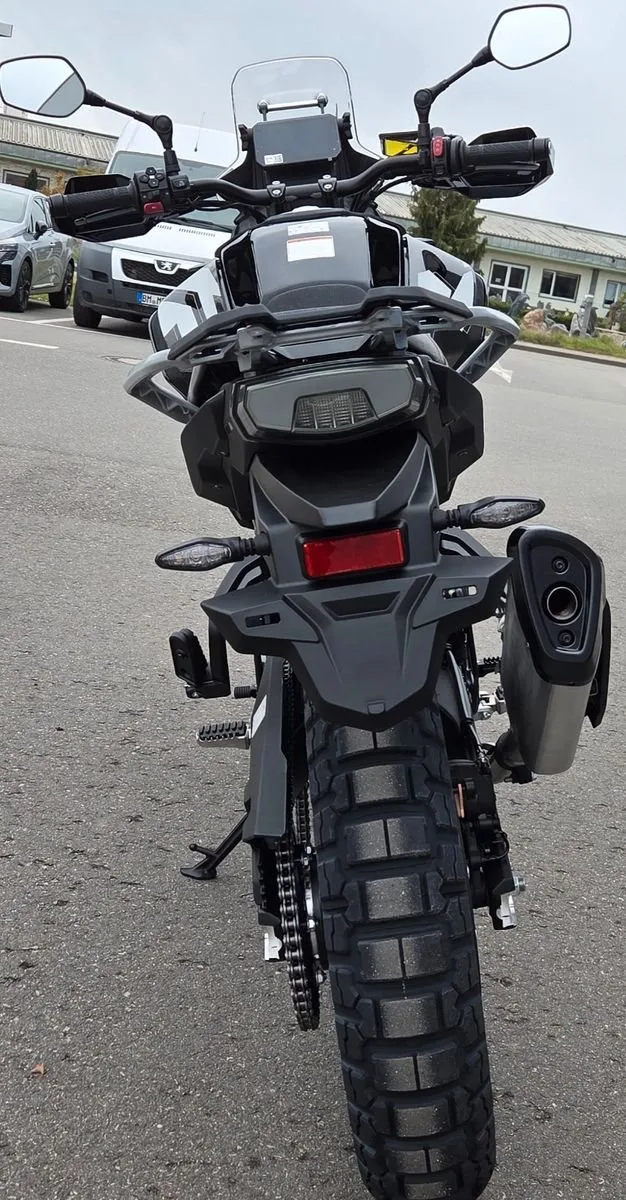 CFMOTO 450MT
