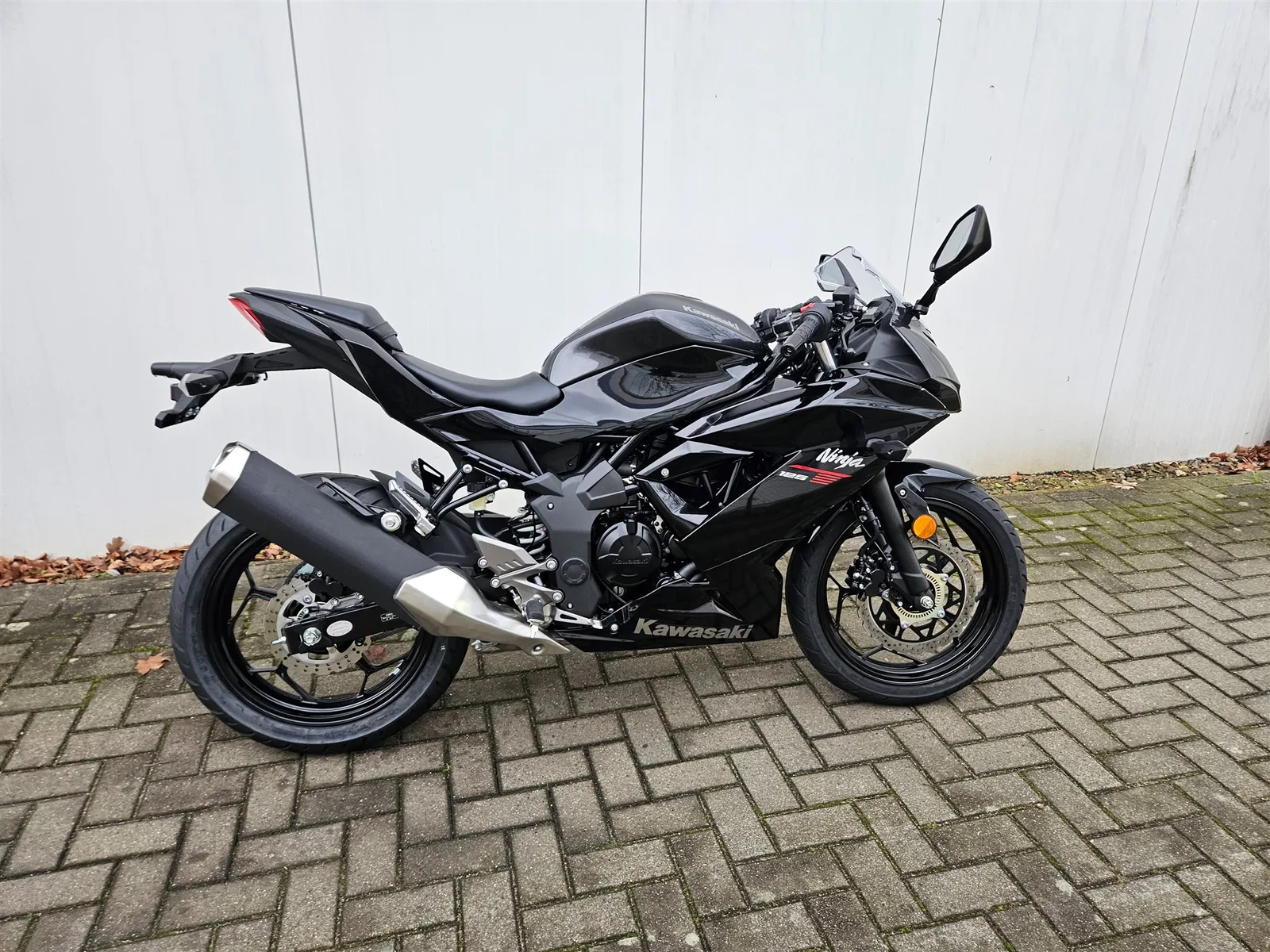 Kawasaki Ninja 125 sofort lieferbar