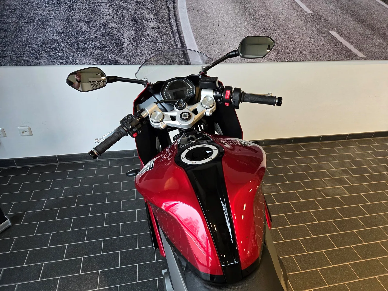 Triumph Daytona 660 Angebot: "inklusive Quickshifter"