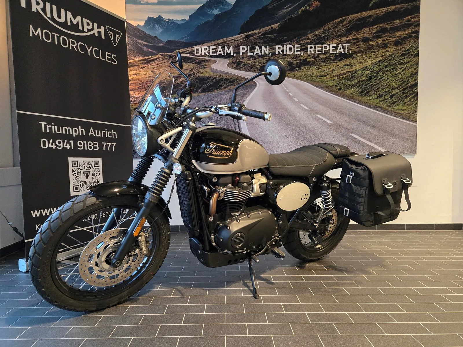 Triumph Scrambler 900 Icon Edition mit Zubehör