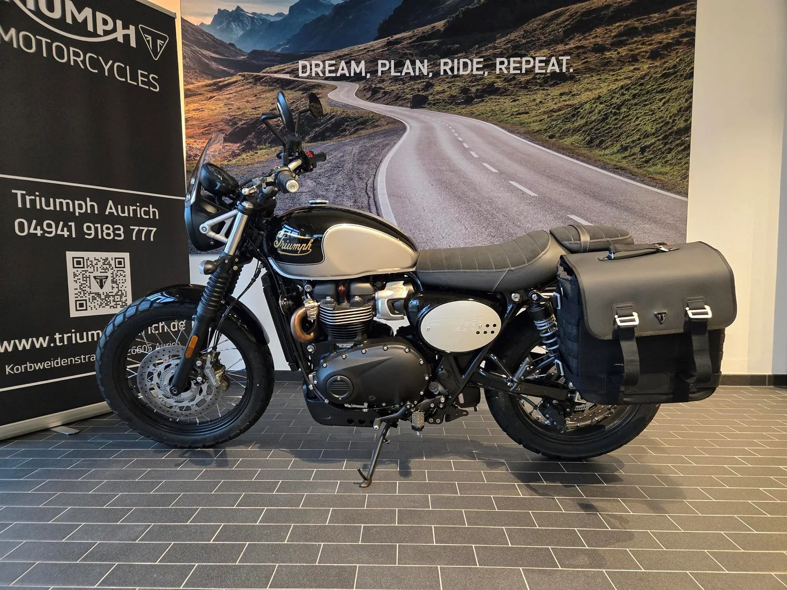 Triumph Scrambler 900 Icon Edition mit Zubehör