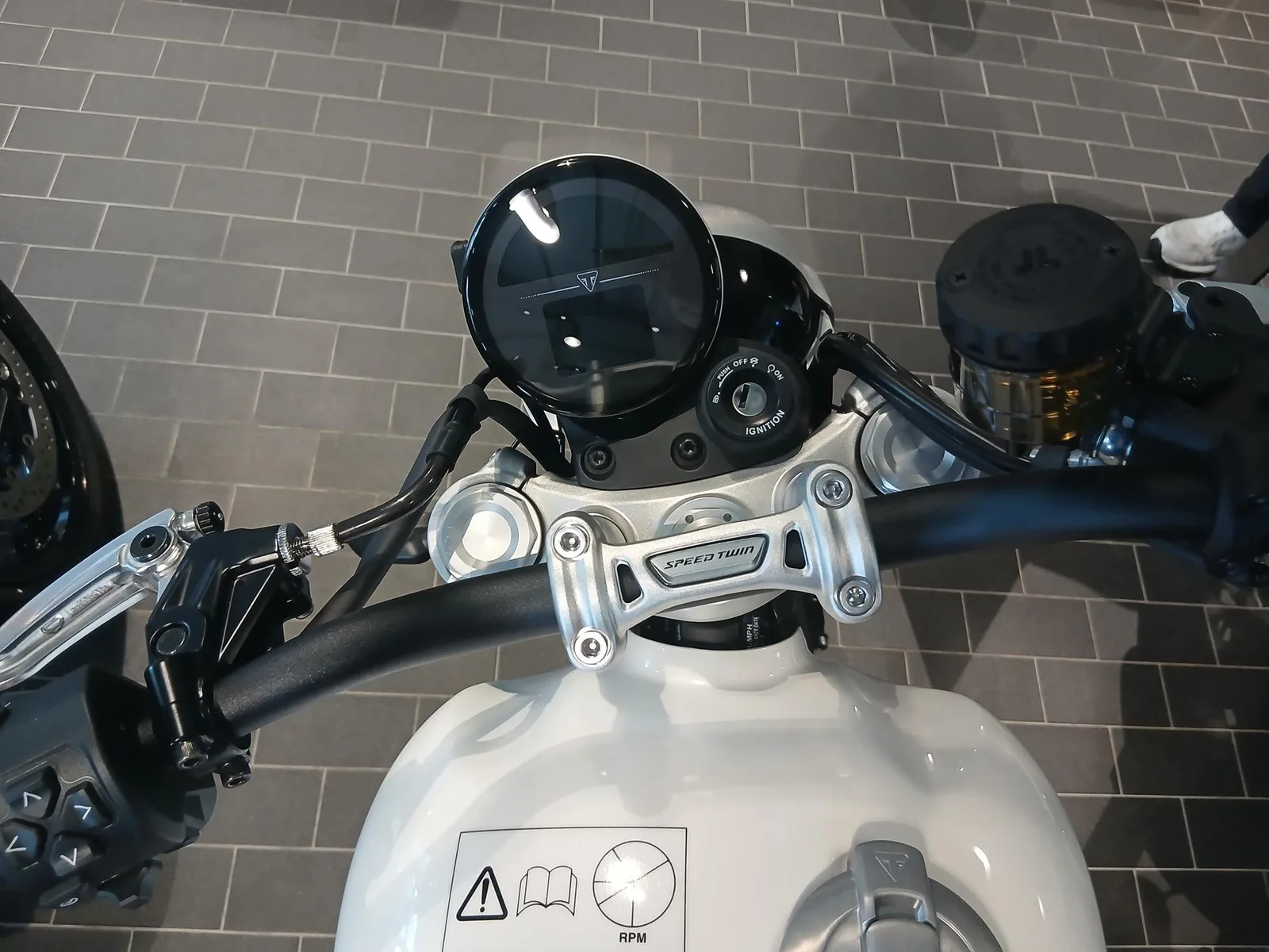 Triumph Speed Twin 1200 Lagerfahrzeug