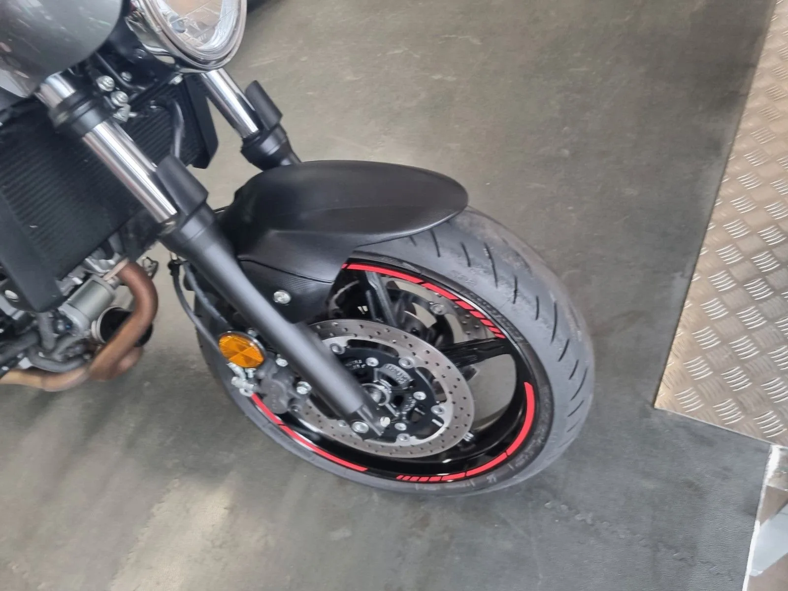 Suzuki SV650