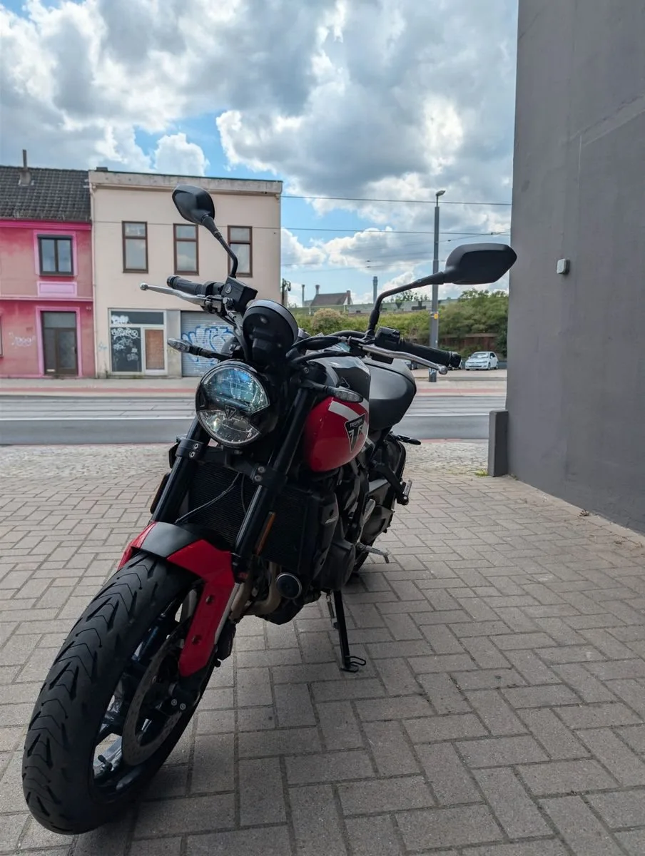 Triumph Trident 660