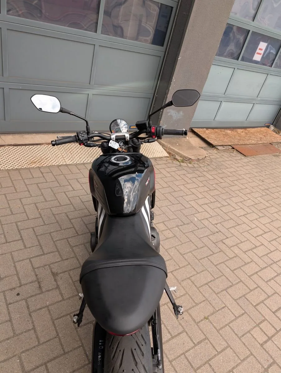 Triumph Trident 660