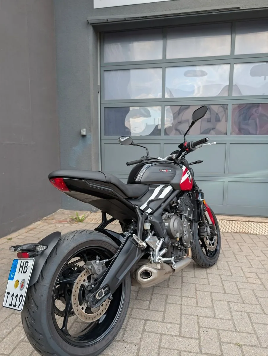 Triumph Trident 660