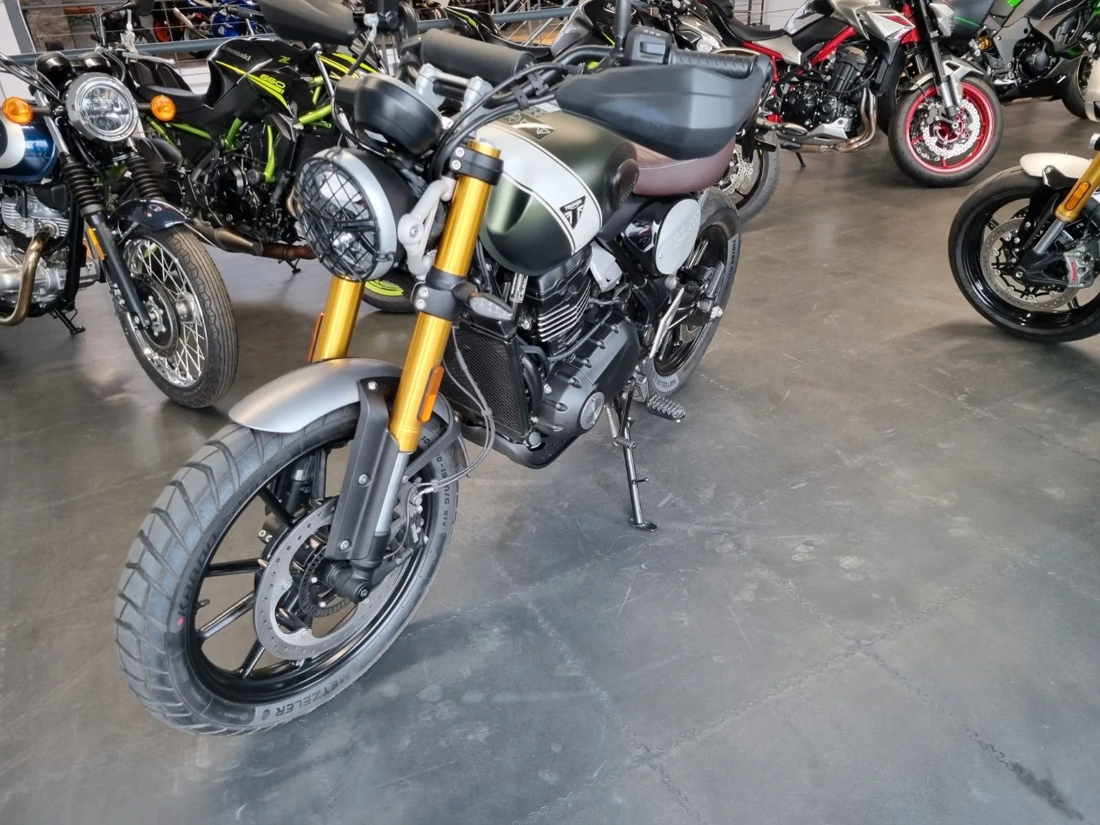 Triumph Scrambler 400 X