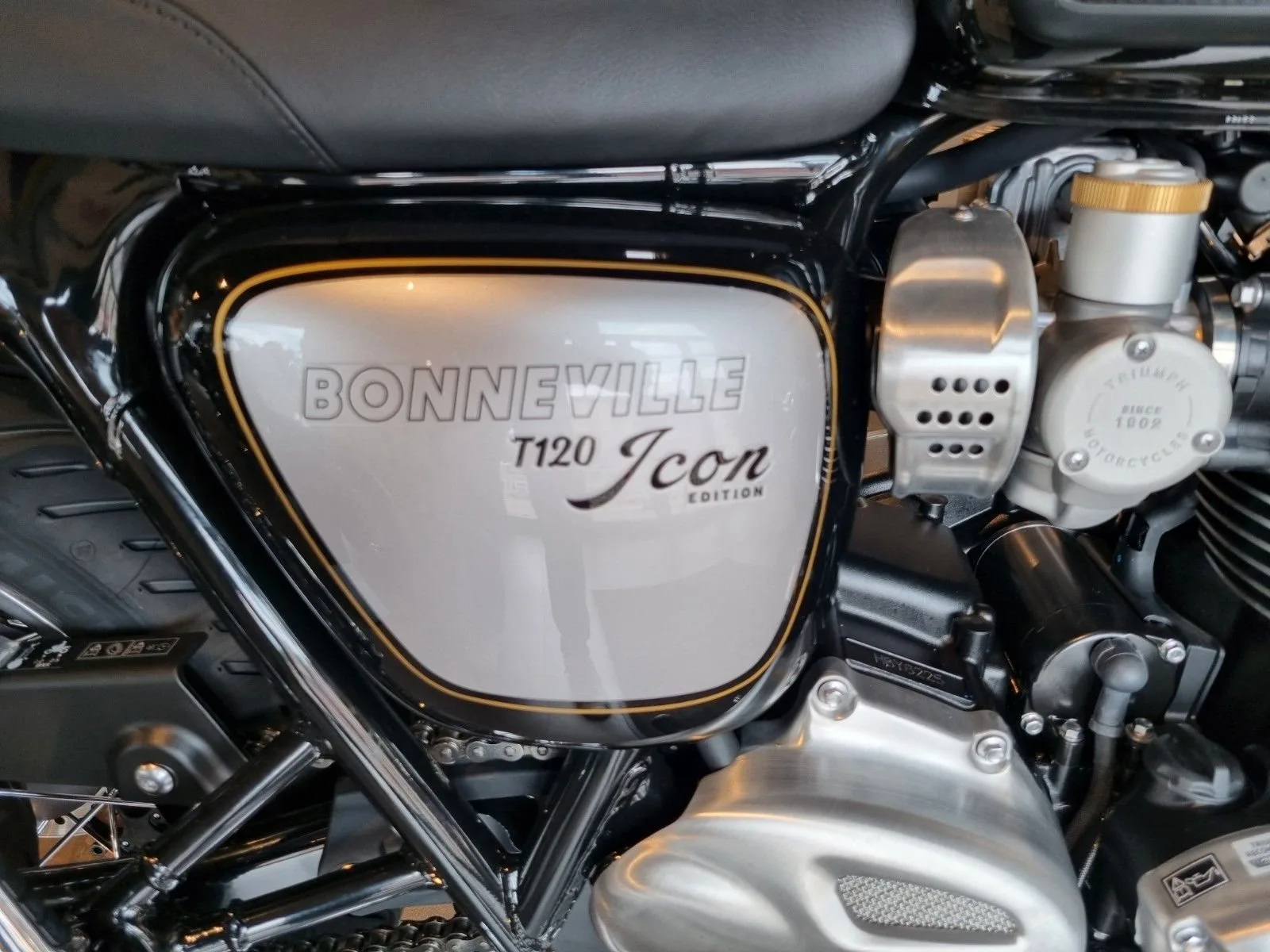 Triumph Bonneville T120 Icon Edition