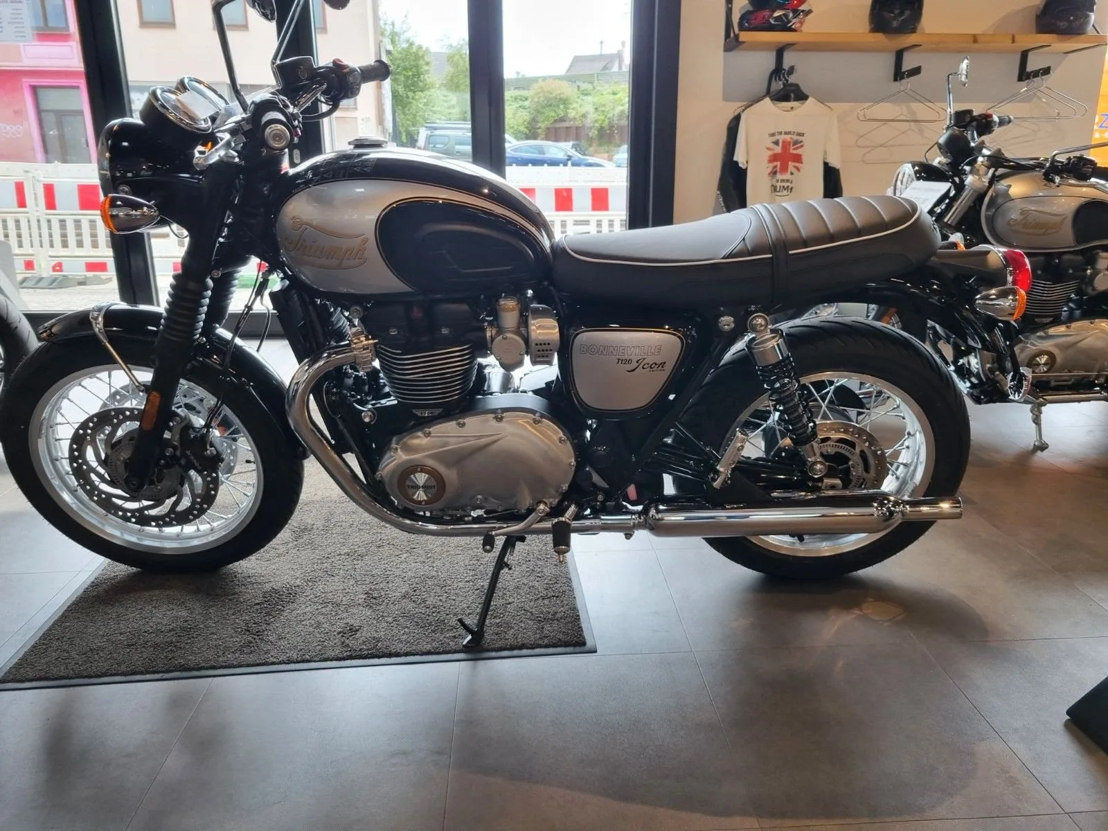 Triumph Bonneville T120 Icon Edition