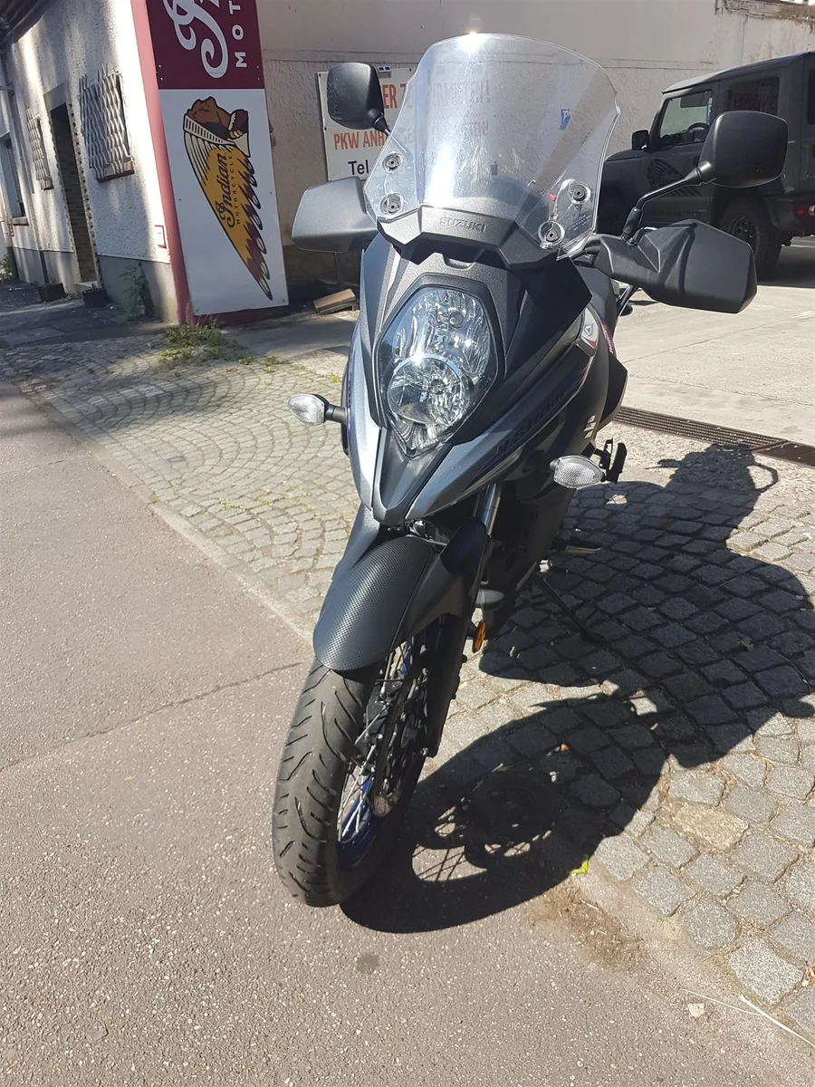 Suzuki V-Strom 650 XT grau MY 21