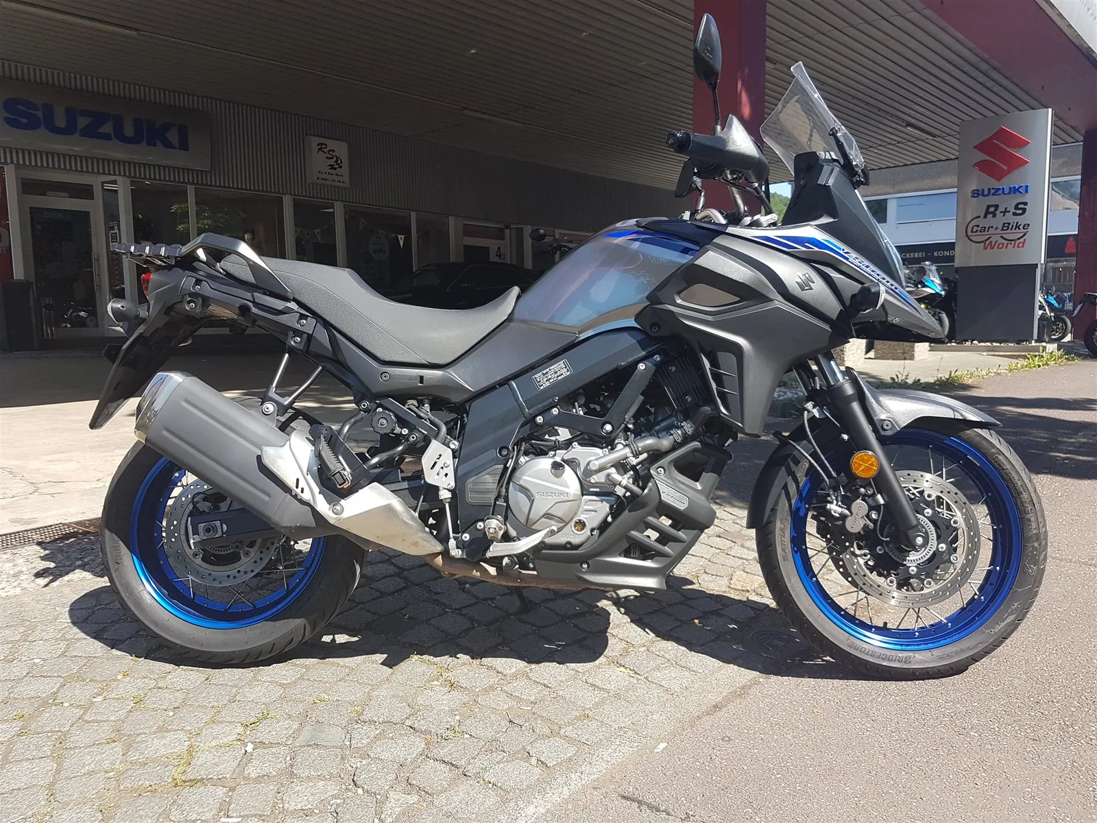 Suzuki V-Strom 650 XT grau MY 21