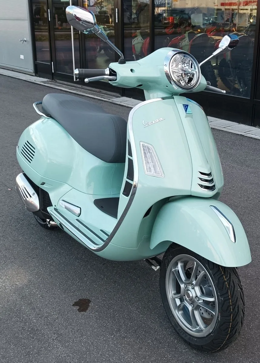Vespa GTS 125