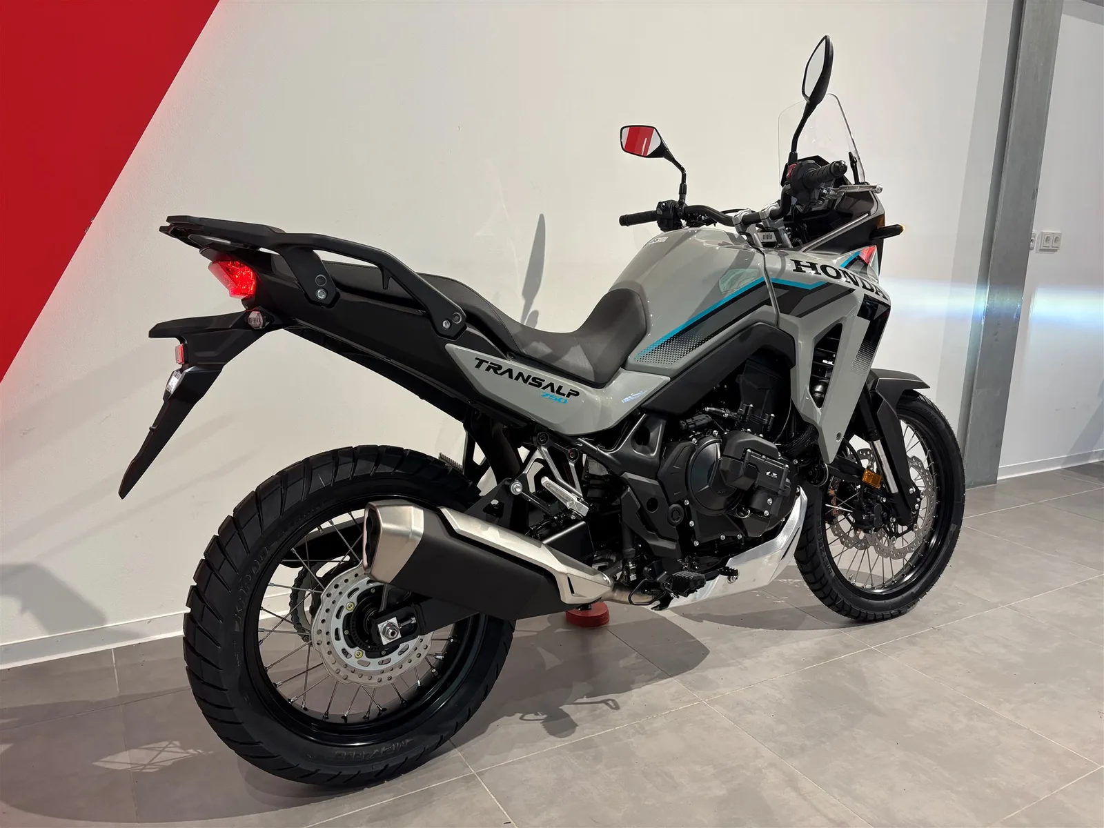 Honda XL750 Transalp E-Clutch Neufahrzeug