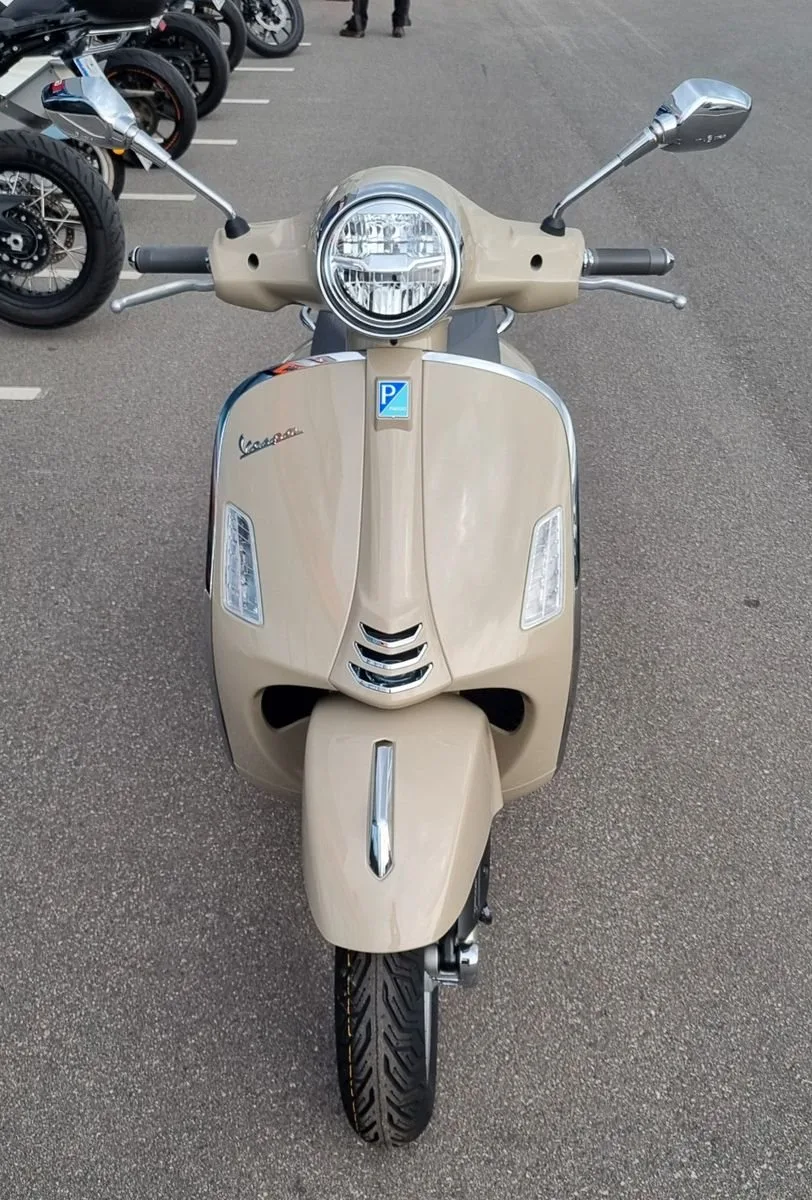 Vespa GTS 125