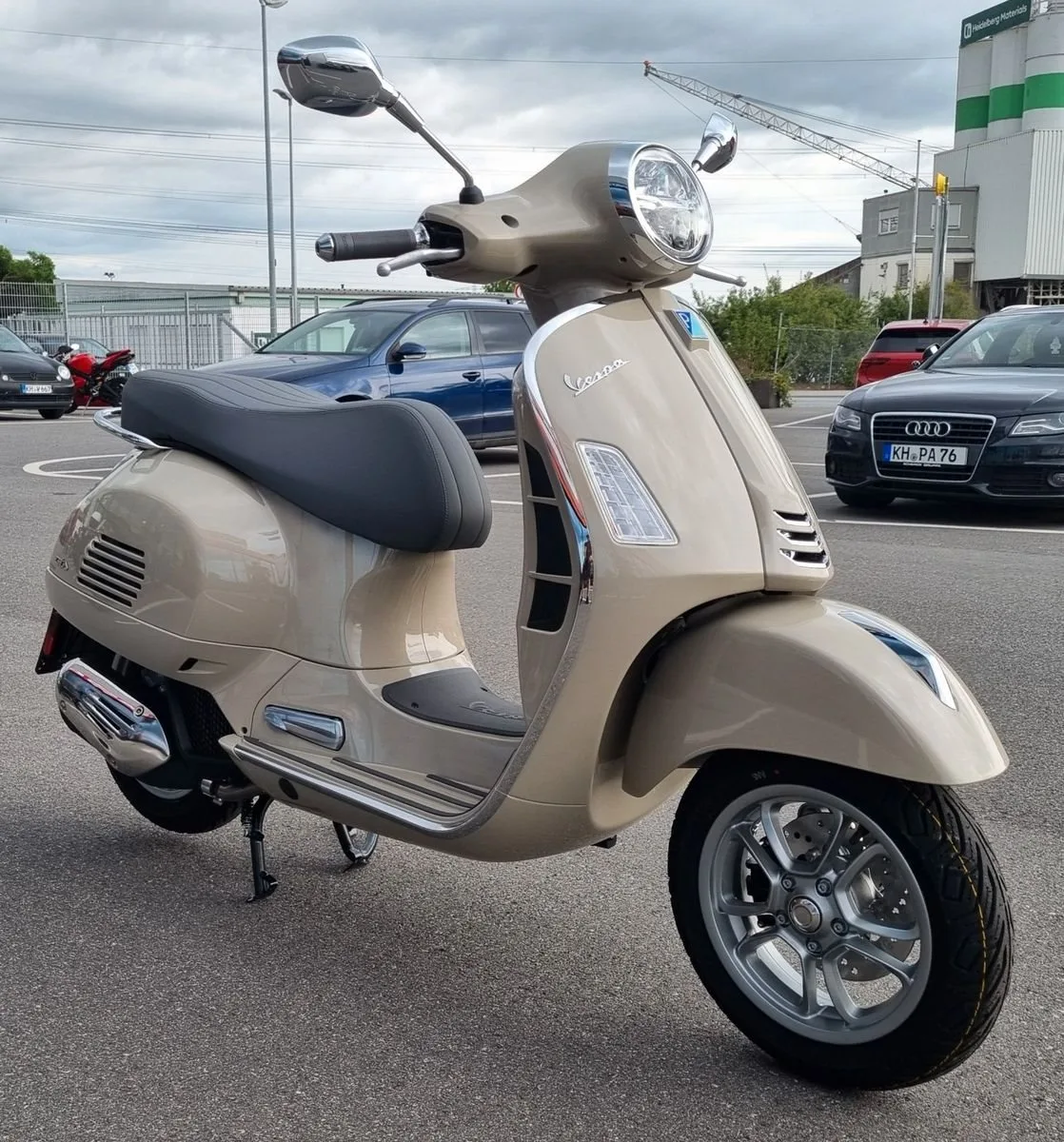 Vespa GTS 125
