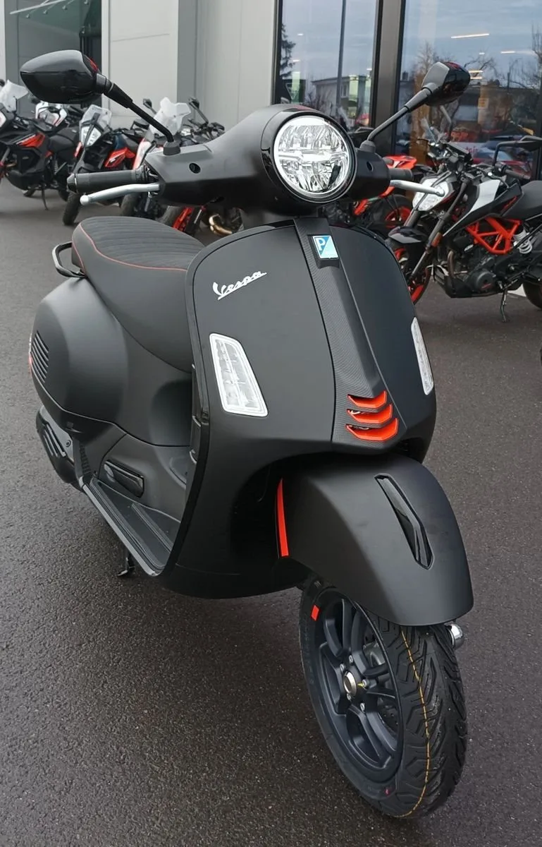 Vespa GTS 125 i.e. Super Sport